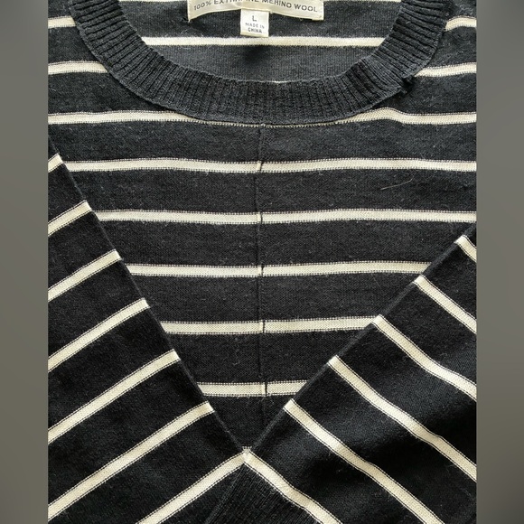 Max Studio Black and Cream Wool Sweater - Picture 3 of 8